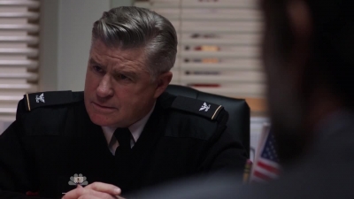 AMERICAN_ODYSSEY_-_E1X03_DROP_KING_302.jpg