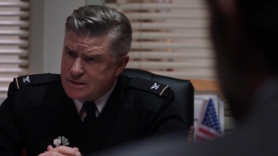 AMERICAN_ODYSSEY_-_E1X03_DROP_KING_325.jpg