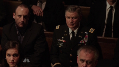 AMERICAN_ODYSSEY_-_E1X04_TANGO_UNIFORM_010.jpg