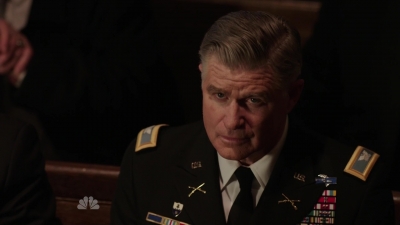 AMERICAN_ODYSSEY_-_E1X04_TANGO_UNIFORM_090.jpg
