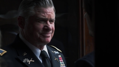 AMERICAN_ODYSSEY_-_E1X04_TANGO_UNIFORM_147.jpg