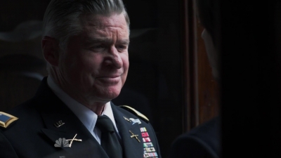 AMERICAN_ODYSSEY_-_E1X04_TANGO_UNIFORM_149.jpg