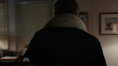 AMERICAN_ODYSSEY_-_E1X04_TANGO_UNIFORM_244.jpg