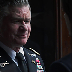 AMERICAN_ODYSSEY_-_E1X04_TANGO_UNIFORM_149.jpg