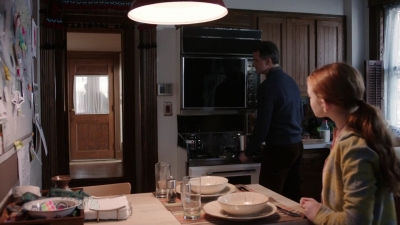 AMERICAN_ODYSSEY_-_E1X09_FIGMO_003.jpg