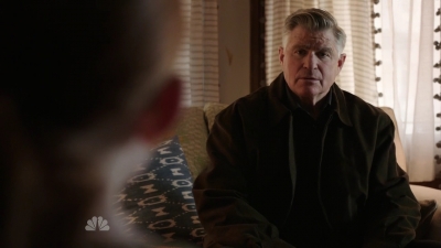 AMERICAN_ODYSSEY_-_E1X09_FIGMO_124.jpg