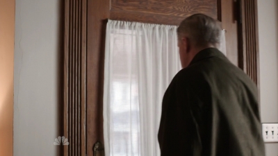 AMERICAN_ODYSSEY_-_E1X09_FIGMO_185.jpg