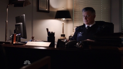 AMERICAN_ODYSSEY_-_E1X11_GINGERBREAD_041.jpg