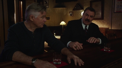 BLUE_BLOODS_-_E9X17_TWO_FACED_027.jpg