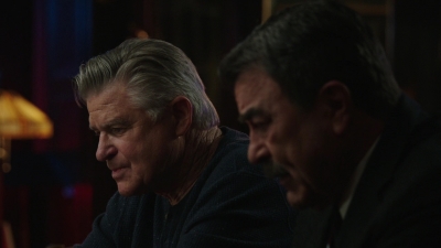 BLUE_BLOODS_-_E9X17_TWO_FACED_083.jpg