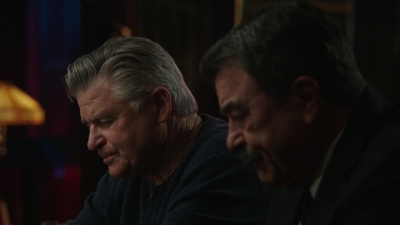 BLUE_BLOODS_-_E9X17_TWO_FACED_086.jpg
