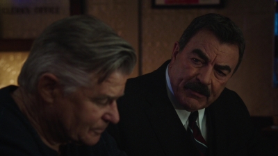 BLUE_BLOODS_-_E9X17_TWO_FACED_106.jpg