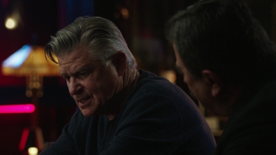 BLUE_BLOODS_-_E9X17_TWO_FACED_146.jpg