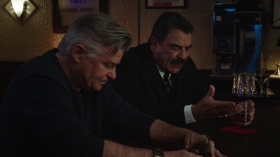BLUE_BLOODS_-_E9X17_TWO_FACED_153.jpg