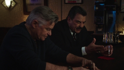 BLUE_BLOODS_-_E9X17_TWO_FACED_154.jpg