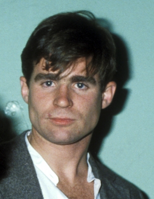 03141979_-_Hair_Premiere_Party_016.jpg
