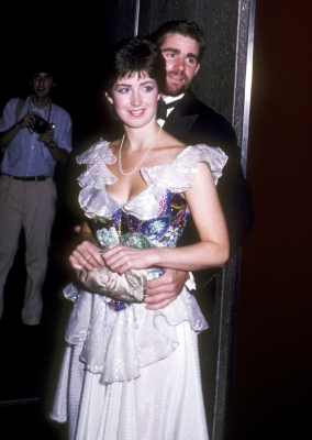 08231981_-_Halston_Dinner_Dance_NYC__017.jpg