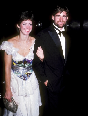 08231981_-_Halston_Dinner_Dance_NYC__025.jpg
