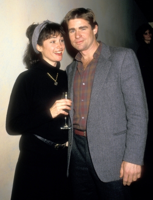 02031988_-_Grand_Opening_Celebration_of_the_Shark_Bar_Restaurant_001.jpg
