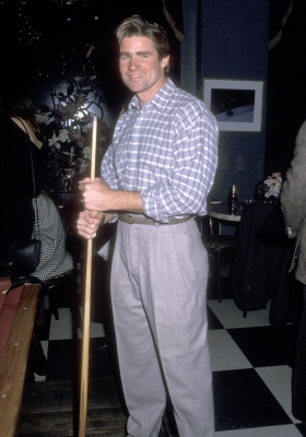 03131989_-_The_National_Theater_Colonys_Benefit_Billiards_Tournament_005.jpg