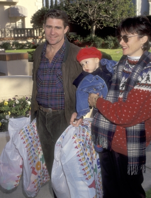 12021992_-_Michael_Bass_Second_Annual_Holiday_Party_for_Toys_For_Totskis_003.jpg