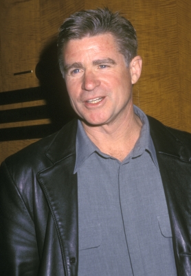 05142002_-_WB_Network_Up-Front_Party_003.jpg