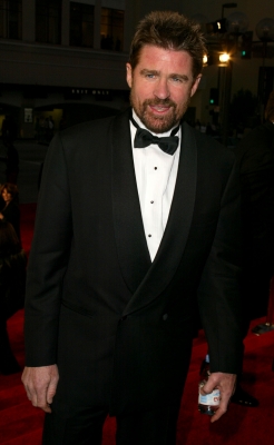 01122003_-_29th_Annual_Peoples_Choice_Awards_-_Arrivals_011.jpg