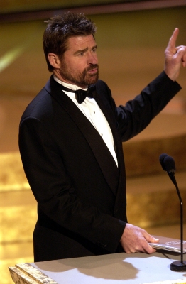 01122003_-_29th_Annual_Peoples_Choice_Awards_-_Show_002.jpg