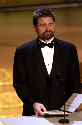 01122003_-_29th_Annual_Peoples_Choice_Awards_-_Show_005.jpg