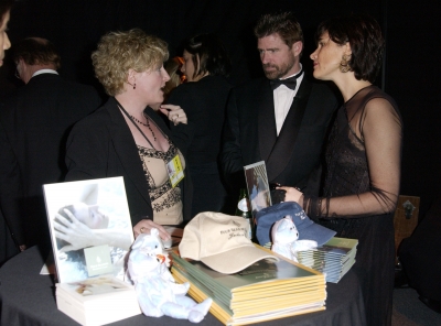 03092003_-_Ninth_Annual_Screen_Actors_Guild_Awards_-_Backstage_011.jpg