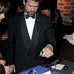 03092003_-_Ninth_Annual_Screen_Actors_Guild_Awards_-_Backstage_013.jpg