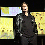 05132003_-_2003_The_WB_Upfront_Presentation_004.jpg