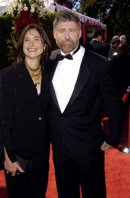 09192004_-_The_56th_Annual_Primetime_Emmy_Awards_-_Arrivals_004.jpg