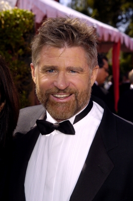 09192004_-_The_56th_Annual_Primetime_Emmy_Awards_-_Arrivals_007.jpg