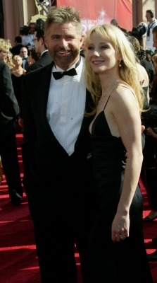 09192004_-_The_56th_Annual_Primetime_Emmy_Awards_-_Arrivals_052.jpg