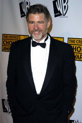 01102005_-_10th_Annual_Critics_Choice_Awards_-_Press_Room_010.jpg
