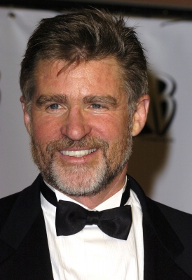 01102005_-_10th_Annual_Critics_Choice_Awards_-_Press_Room_012.jpg