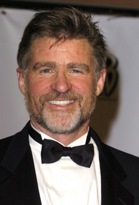 01102005_-_10th_Annual_Critics_Choice_Awards_-_Press_Room_014.jpg