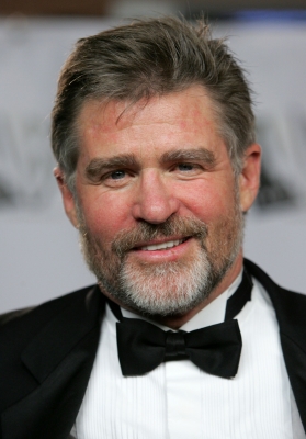 01102005_-_10th_Annual_Critics_Choice_Awards_-_Press_Room_023.jpg