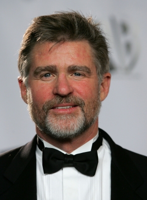 01102005_-_10th_Annual_Critics_Choice_Awards_-_Press_Room_024.jpg