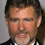 01102005_-_10th_Annual_Critics_Choice_Awards_-_Press_Room_006.jpg
