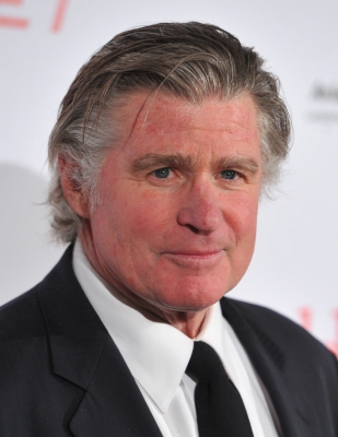 01202012_-_9th_Annual_Living_Legends_Of_Aviation_Awards_-_Arrivals_003.jpg