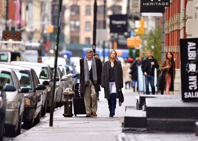 12052017_-_Celebrity_Sightings_In_New_York_City_021.jpg