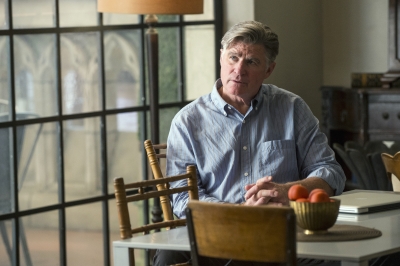 WHITE_COLLAR_-_E4X11_-_FAMILY_BUSINESS_STILLS_005.jpg