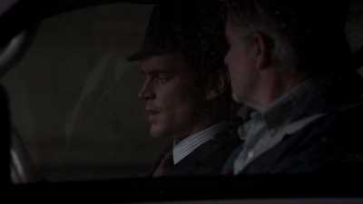 WHITE_COLLAR_-_E4X07_COMPROMISING_POSITIONS_063.jpg