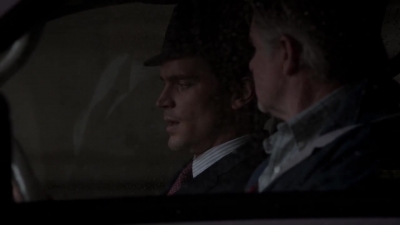 WHITE_COLLAR_-_E4X07_COMPROMISING_POSITIONS_065.jpg