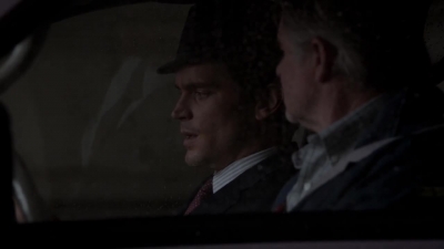 WHITE_COLLAR_-_E4X07_COMPROMISING_POSITIONS_066.jpg