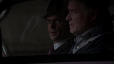 WHITE_COLLAR_-_E4X07_COMPROMISING_POSITIONS_071.jpg