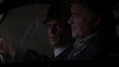 WHITE_COLLAR_-_E4X07_COMPROMISING_POSITIONS_077.jpg