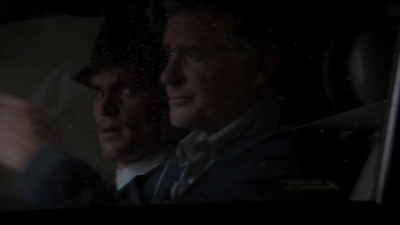 WHITE_COLLAR_-_E4X07_COMPROMISING_POSITIONS_080.jpg